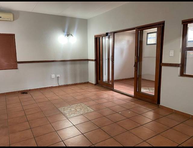 3 BEDROOM HOUSE FOR SALE IN VANDERBIJLPARK SE 2